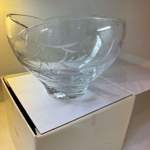 Lenox Opal innocence 9 inch lead crystal bowl